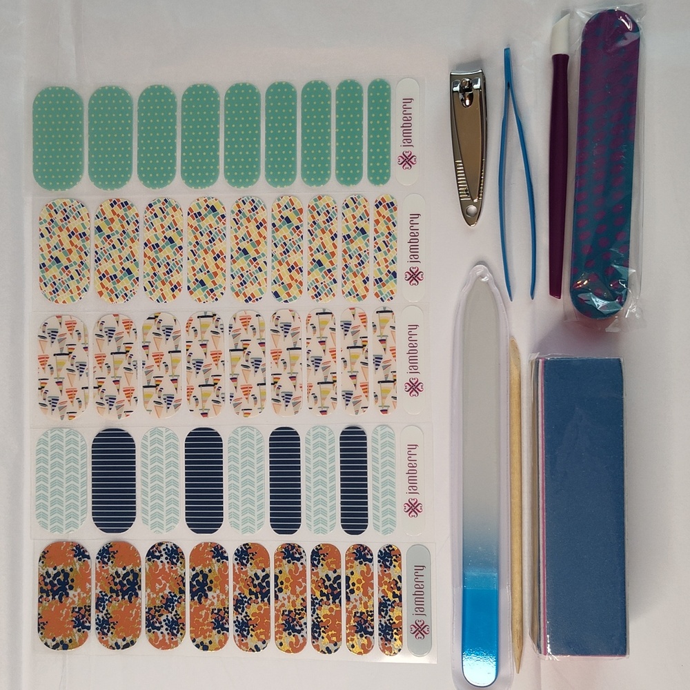 Jamberry Bundle 5 Half Sheets Nail Wraps with 7 Piece Manicure Tool Set